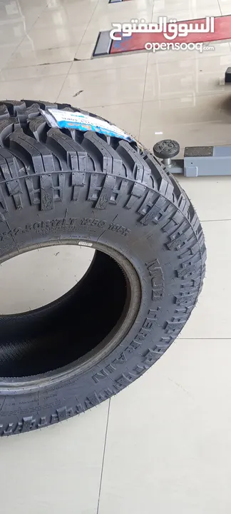 إطارات حجرية بلك بير مقاس 35x12.5 r17