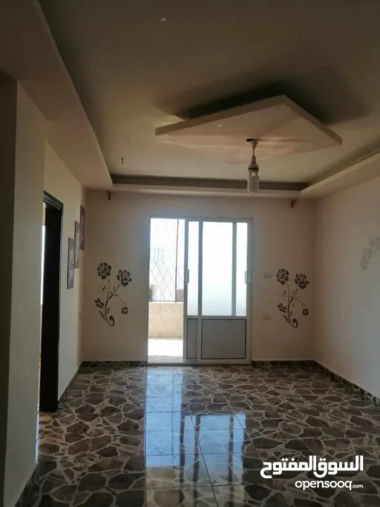 شقة طابق رابع للبيع في الصريح خلف مسجد رياض الصالحين