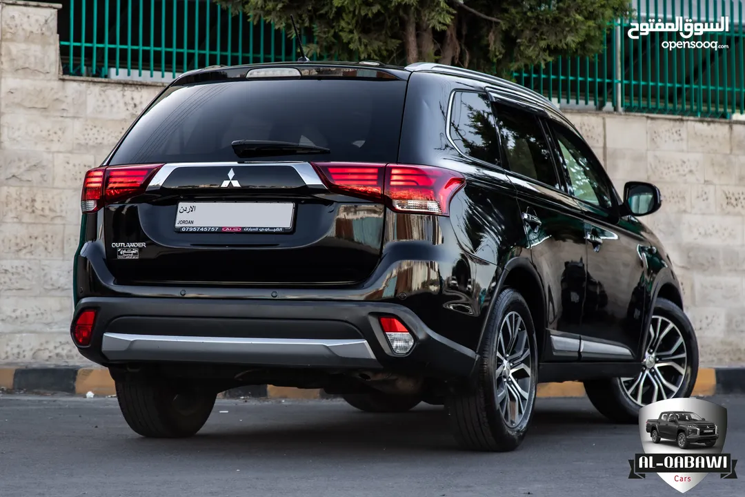 Mitsubishi Outlander 2016    السيارة بحالة الوكالة