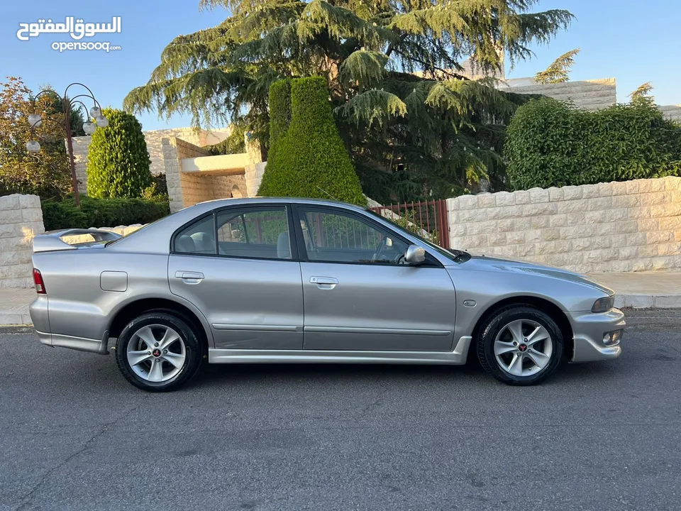 متسوبيشي جالنت نظيفه جدا 2005 لون شمباني جير اتماتيك تب اترونك صيانه كامله بالوكاله مالك شخص واحد