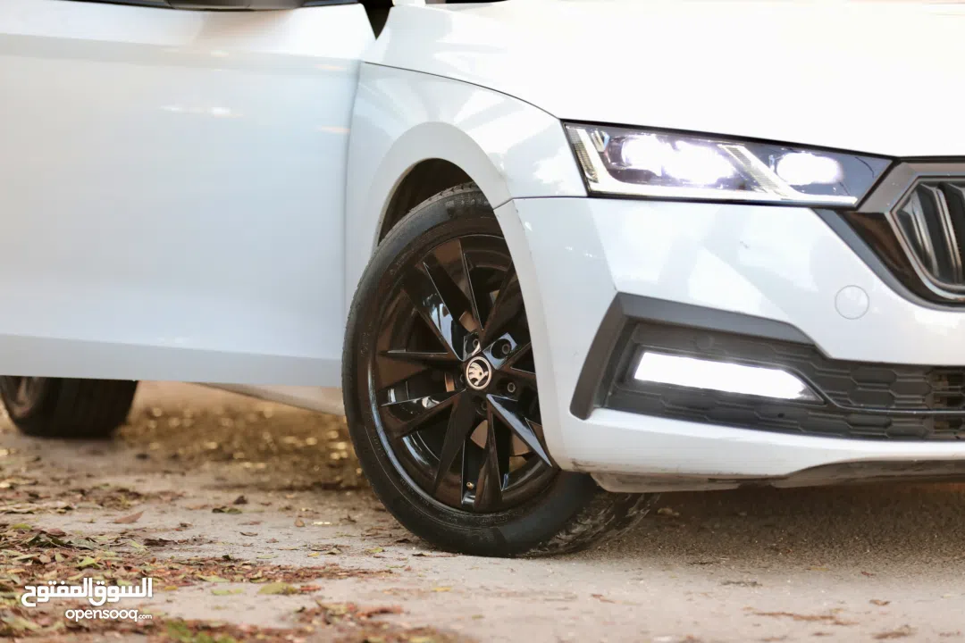 سكودا اوكتافيا ترخيص 2020  فل اضافات مش ناقصها ولا برغي فحص نخب تواصل على الرقم المرفق بلاعلان