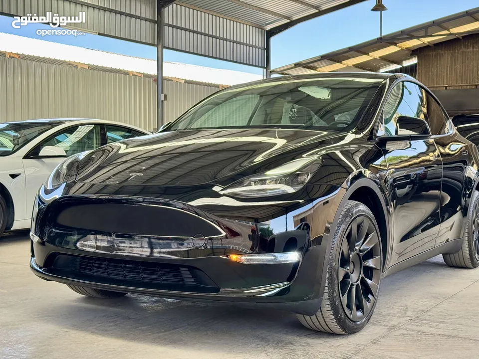 Tesla Model Y 2023 ( LONG RANGE DUAL MOTOR ) , 22 الف مايل ، فحص كامل ، ايرباج مغلق