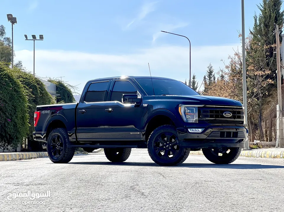 2022 FORD F-150 Platinum Hybrid Black-Edition
