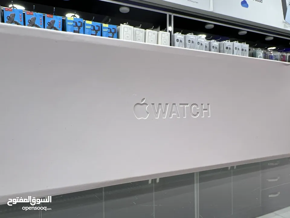 Apple Watch Series 9 (45mm) ساعة ايفون الاصدار التاسع قياس (45 مم) جديدة مسكرة بالكرتونة