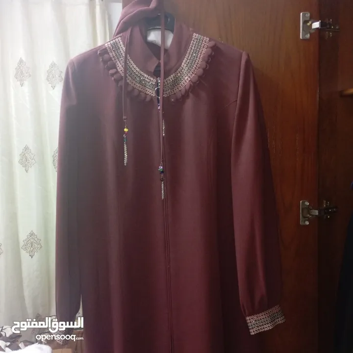 جلابيب للبيع استعمال بسيط تم شراؤها ب 30 واكثر للبيع ب 5 او 10 او 15