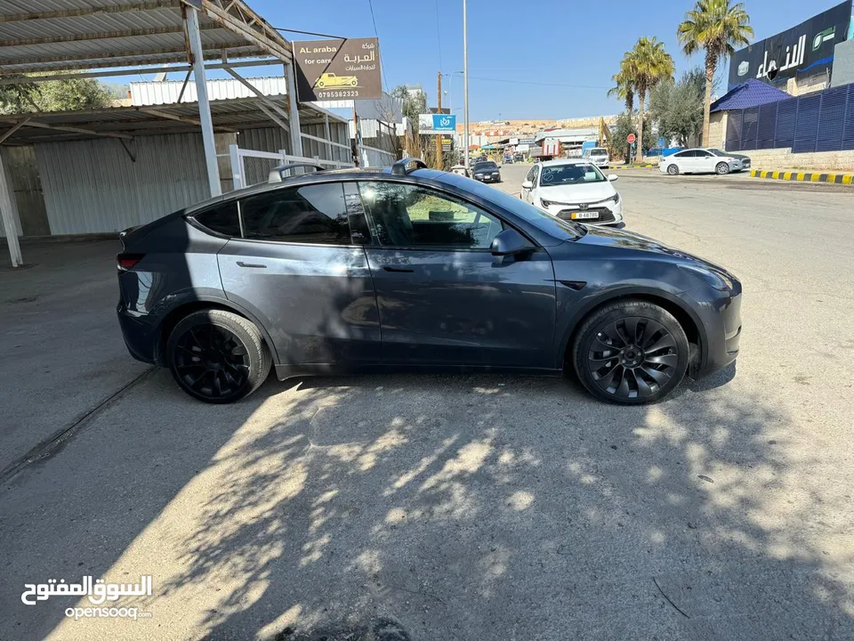 Tesla Model Y 2021 Long Range Dual Motor   B+جمرك جديد ، فحص كامل اوتوسكور