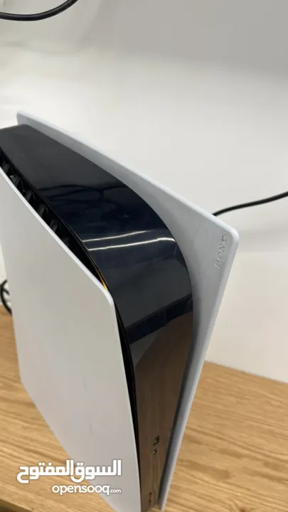 بلايستيشن 5 مستعمل نظيف