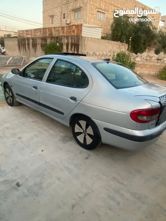 رينو ميجان 2001فحص نضيف للبيع او للبدل علا هيونداي سنتافي