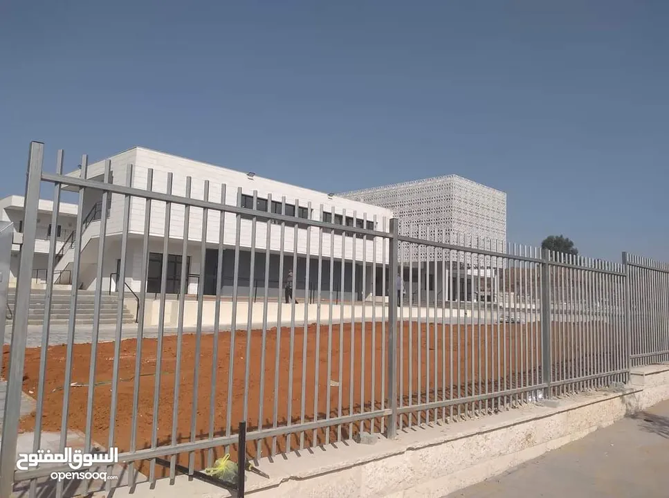 حديد دربزينات بوابات حمايات درج معادن ابواب لحام