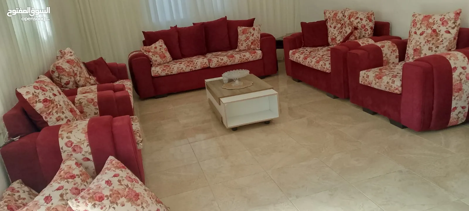 طقم كورنر بحاله ممتازه