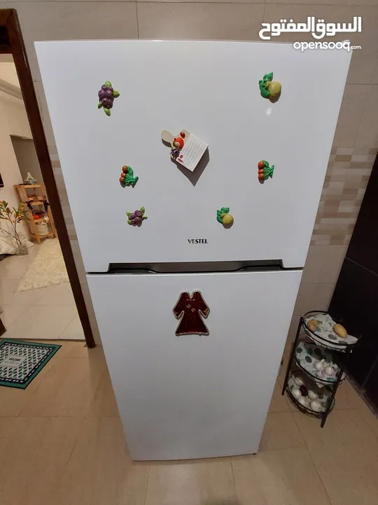 ثلاجة  vistel بحالة جيدة  مستعمل للبيع