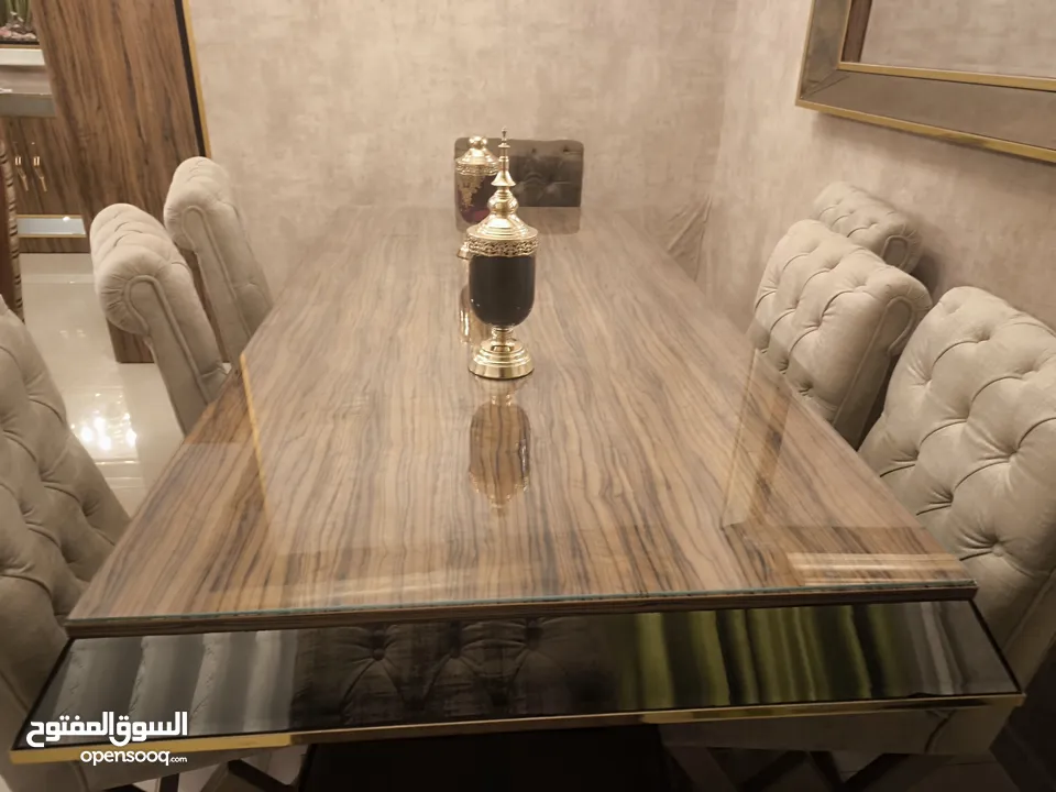 غرفة سفرة فاخره بحال الجديد