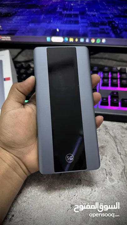 HUAWEI 5G Mobile WiFi Pro 5 unlocked pocket wifi band new condition