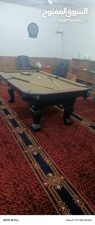 بلياردو خشب 7.5 قدم اصلي جديد بالكرتونه مع كامل الأغراض