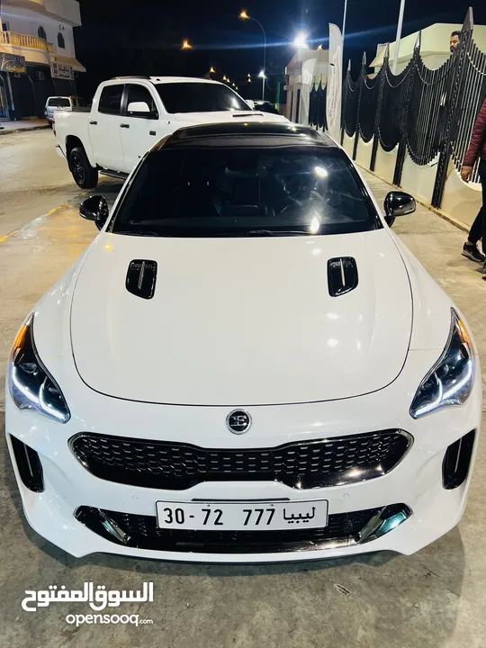 Kia Stinger GT1 2019