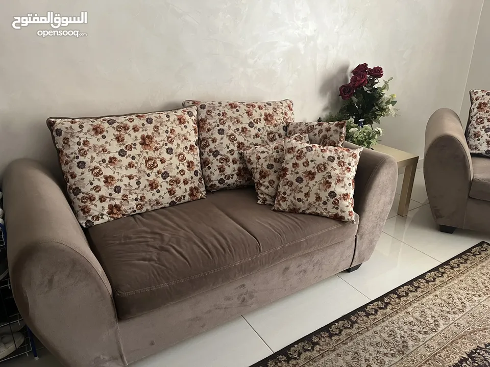 غرفه جلوس بحاله جيده للبيع