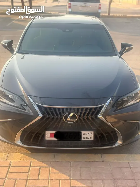 Lexus ES 300 H 2023 in excellent condition