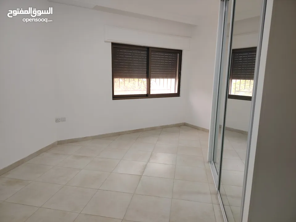 شقة فارغة للايجار عبدون