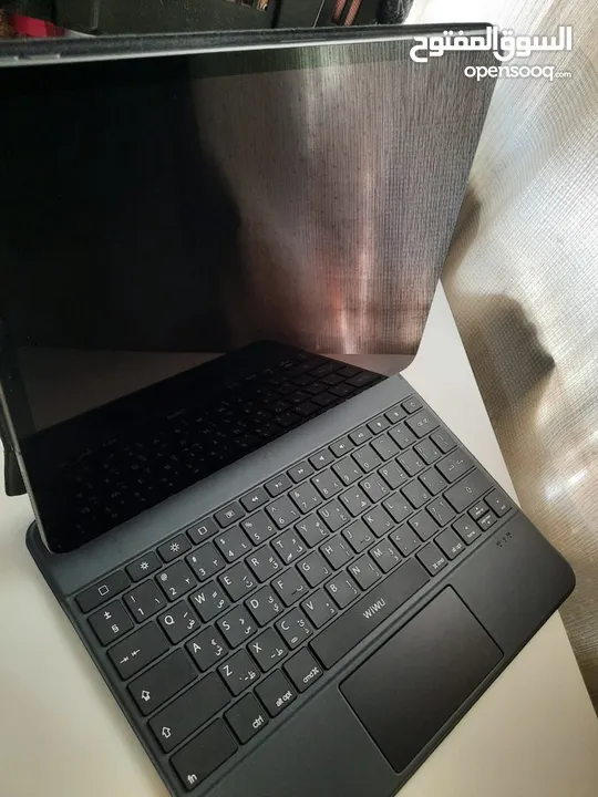 للبيع iPad pro  الجيل الرابع 2021 (12.9) إنش بدعم شريحه خط