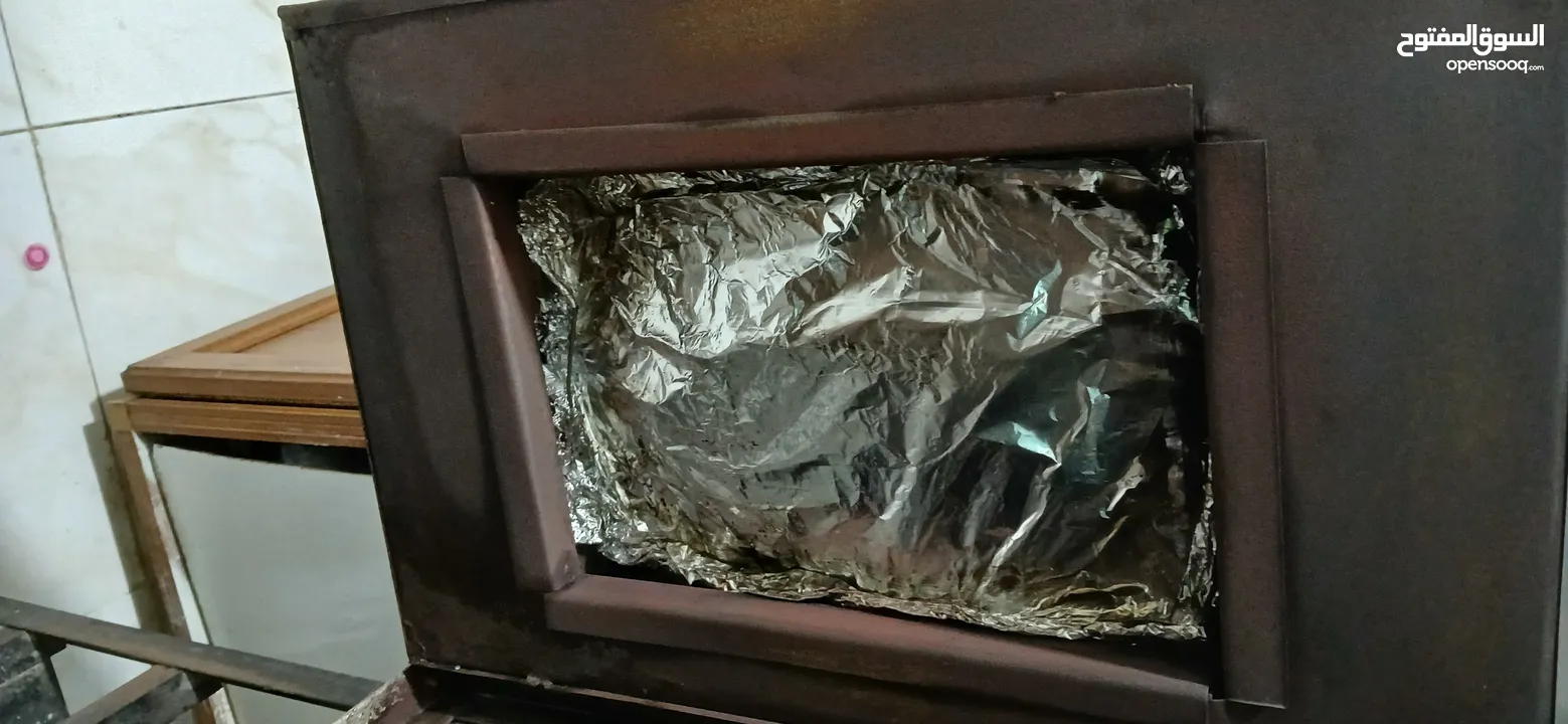 ,,فرن عربي صالح بحالة جيدة مع ساعة غاز وبربيش جاهز للاستخدام