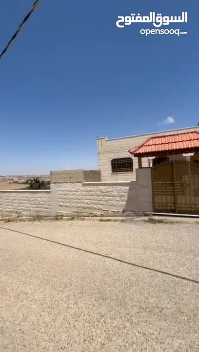 منزل على اربع دنومات بالطفيله