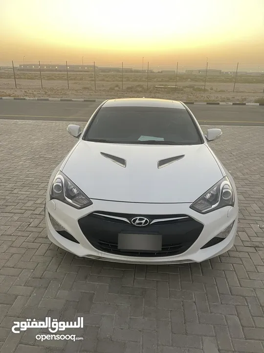 Hyundai Genesis coupe Gcc spec 3.8 2015