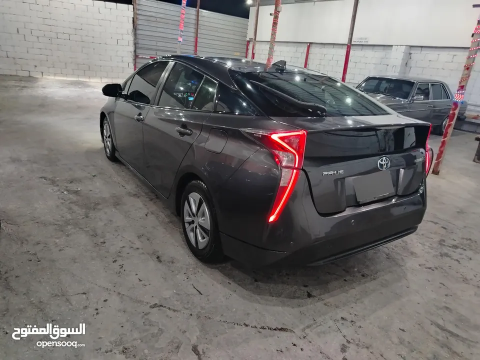 تويوتا بريوس برسونا 2018 أعلى صنف