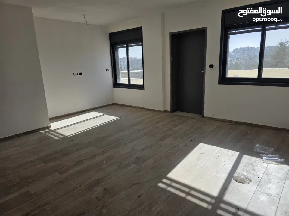 شقه للبيع بمنطقه البيره