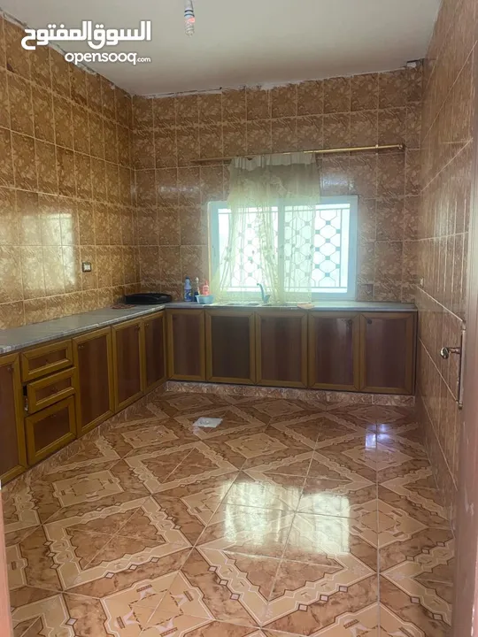 منزل مستقل في السلط المغاريب