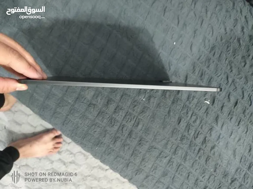 ايباد برو M4 13 انش رقم التواصل وتس اب