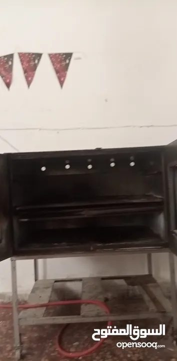 فرن غاز عربي للبيع حاله جيده