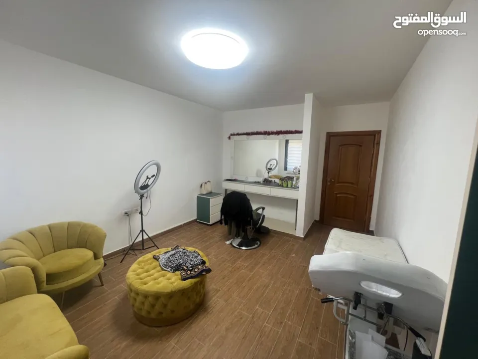 صالون تجميل للبيع بسعر مغري جدا