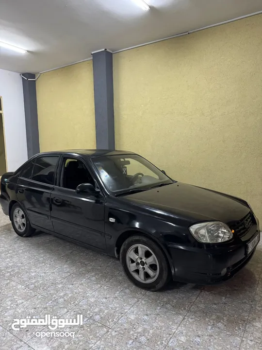 hyundai  verna  2005 هيونداي فيرنا سيارة نظيفة وسعر مناسب
