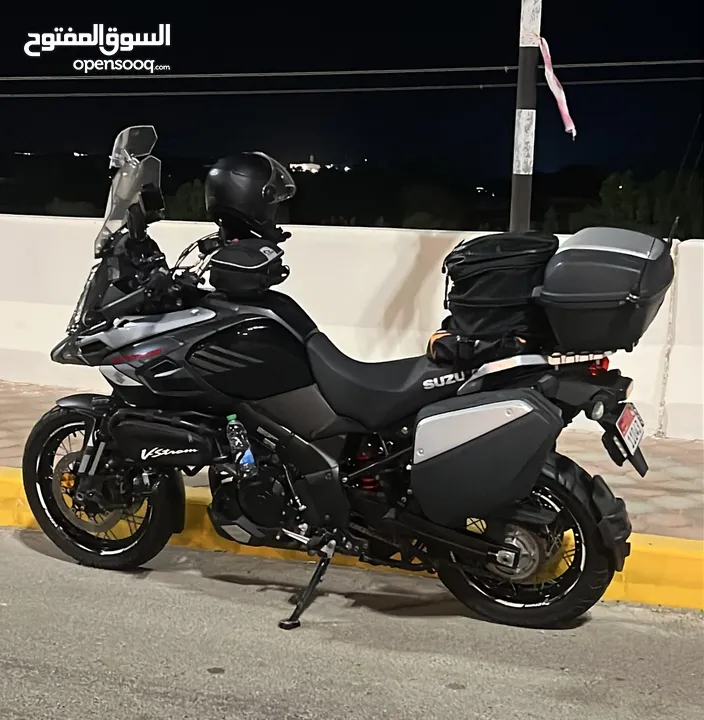 SUZUKI V-STROM 1000CC 2018 SUPER CLEAN TITLE BLACK COLOR