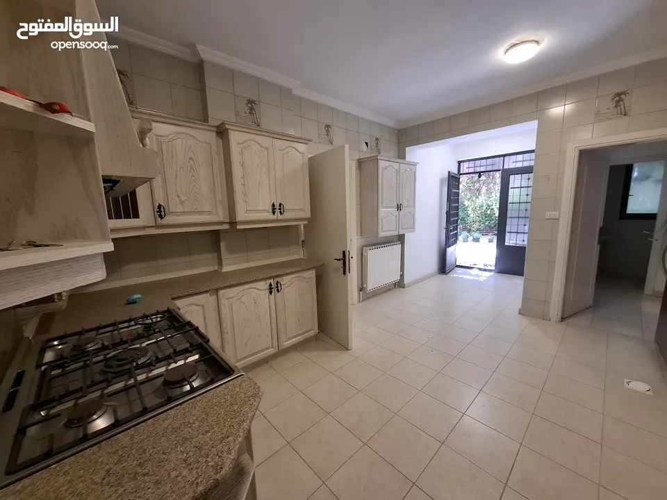 شقة غير مفروشة للإيجار  ( Property 43170 )-175095420