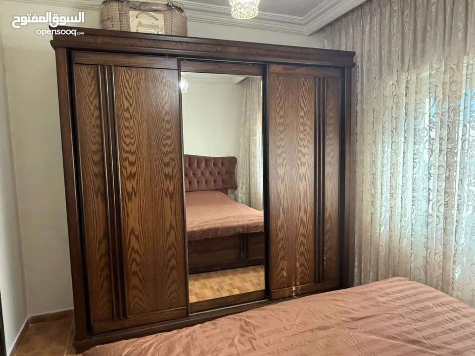 غرفه نوم مزوج مستعمله مع فرشه لانا خشب ثقيل وكاله