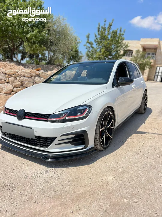 Golf gti mk7.5 2019 .2020 2000 245hp سياره ستوك  تهبيط شركة  Golf gti mk7.5