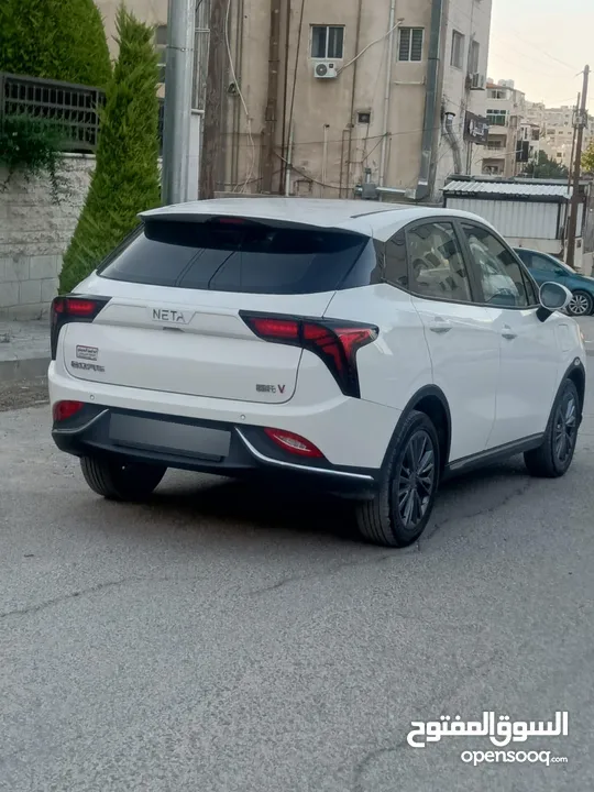 نيتا v موديل 2023 لون ابيض لؤلؤي فحص كامل جمرك حديث اتسكور 89% فحص soc 100% استخدام شخصي مثبت كارسير