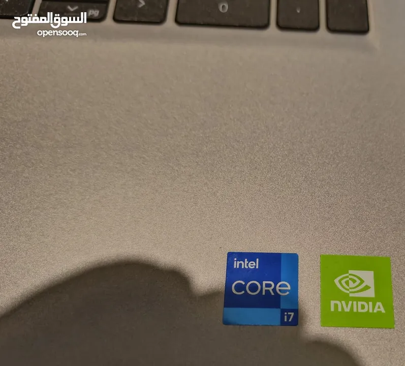 لابتوب ديل معالج جيل 12 i7 رام 16 سرعة 3200 ذاكرة 512 سريعة جدا كرتين شاشة Nvidia + Intel iris xe