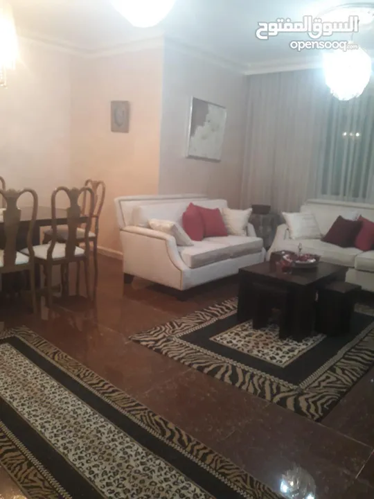 شقة للبيع في منطقة طبربور  قرب دوار النخيل قريبة من كل الخدمات   الطابق الثاني مساحة الشقة 190 م 3 غ