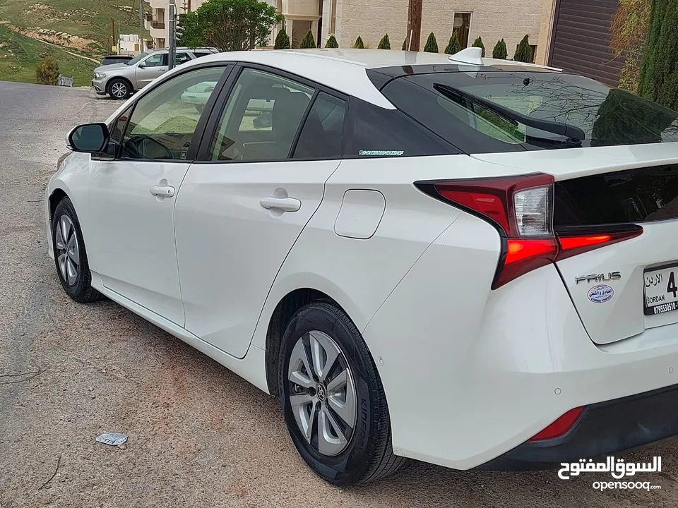 تيوتا بريوس 2019