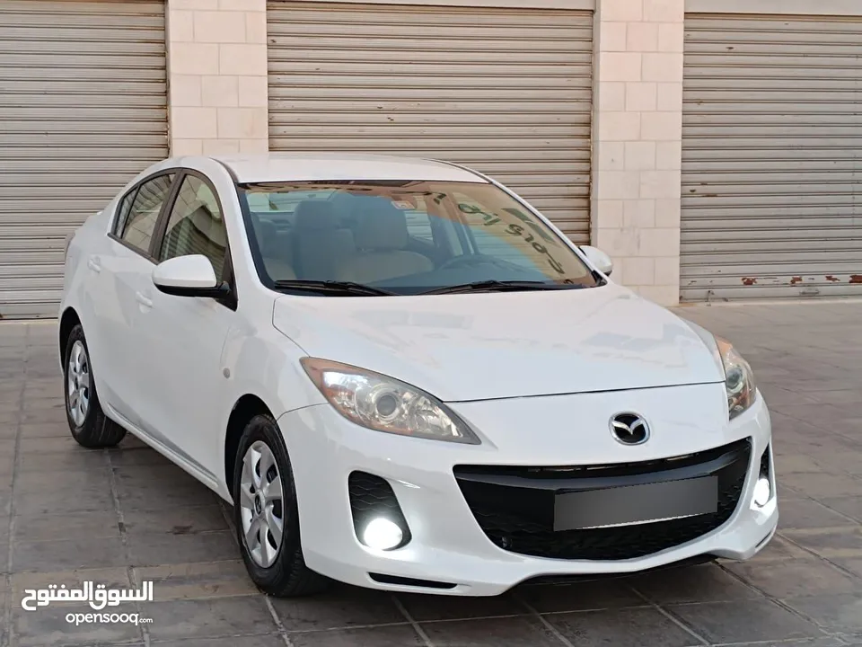 مازدا زووم 3 موديل 2012 . فحص 3 جـــــيـــــد قصعه باعتبار فحص مرفق بصور . مالك واحد من الشركة.