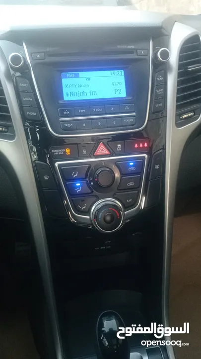 هيونداي i30 سنة 2016. مع فتحةوط بانوراما. نخب لقطه