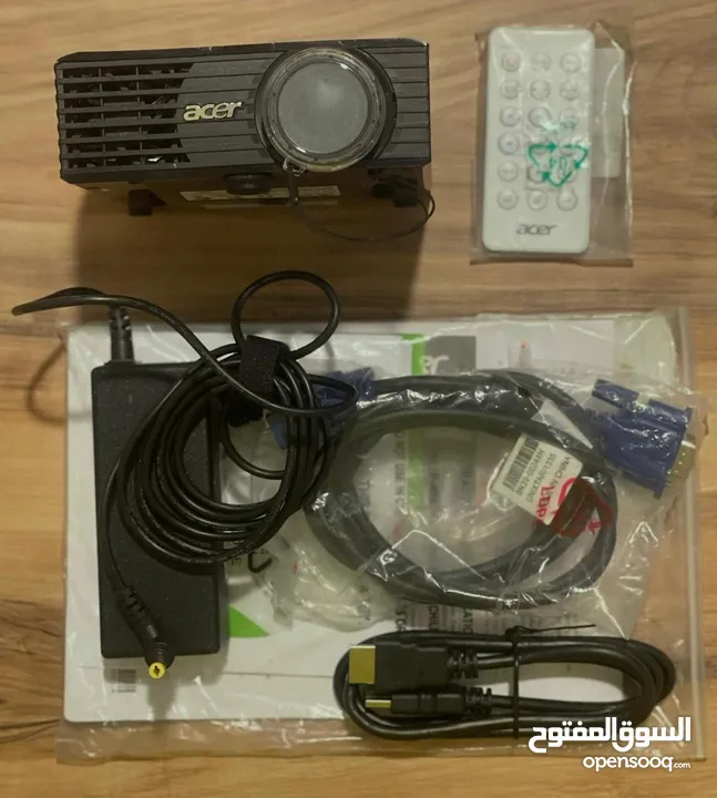 اجهزة عرض صوت وصورة شاشات بروجكتر شاشات عرض