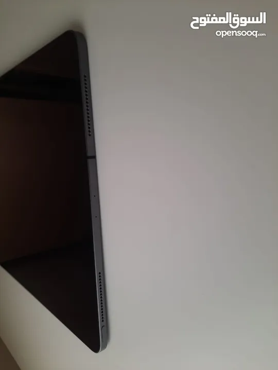 للبيع iPad pro  الجيل الرابع 2021 (12.9) إنش بدعم شريحه خط