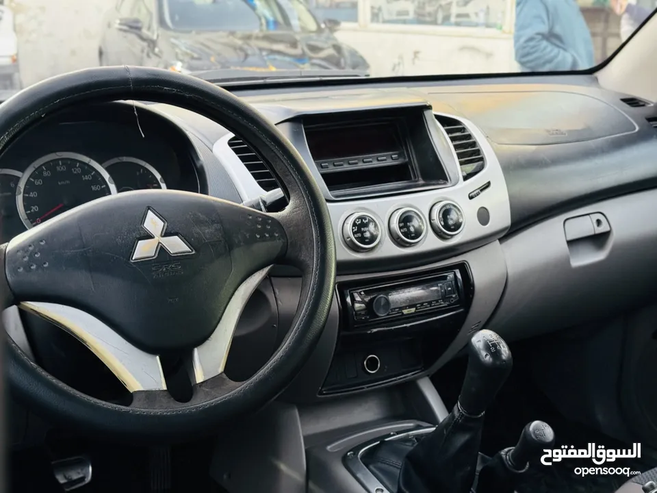 متسوبيشي L200 2011 بحالة ممتازة