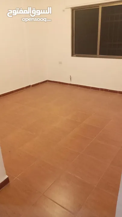 شقة لبيع قريبة من وزارة الصحة و مستشفى الامير حمزة