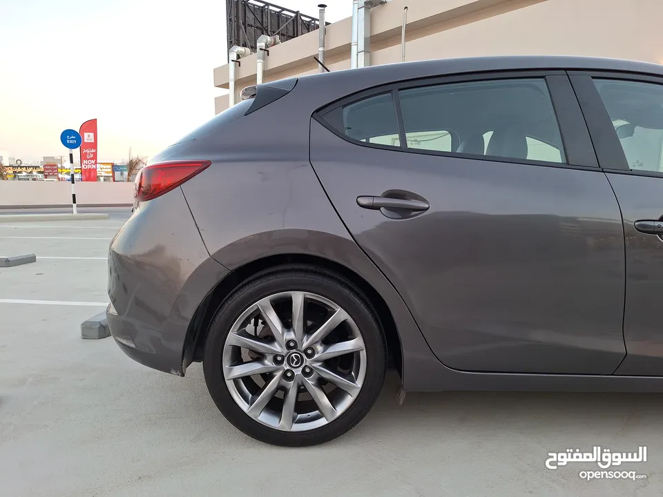 Mazda 3 2018 Hatchback 2.5L