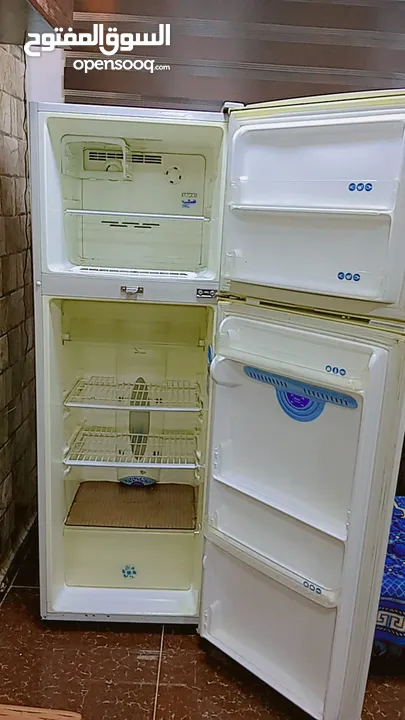ثلاجه lg+فريزر sona للبيع