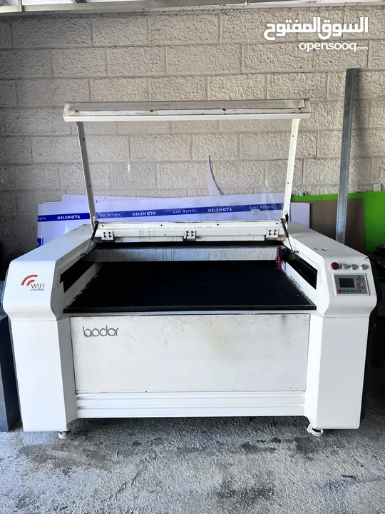 ماكينة ليزر  CNC / BODOR Laser CO2 لقص الخشب والاكريلك والجلد والقماش